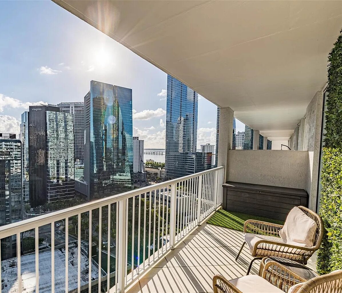 1250 S Miami Ave APT 2212, Miami - skyline view from balcony