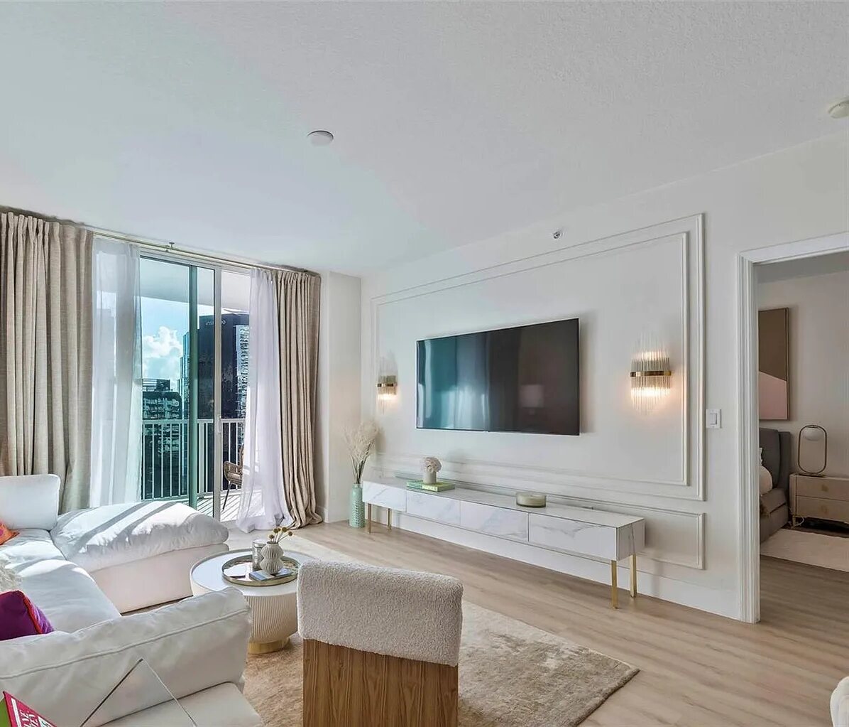 1250 S Miami Ave APT 2212, Miami - living room